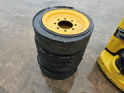 Lot 7.00 x 15 Solid Tyre & Rim to suit Skidsteer Loader