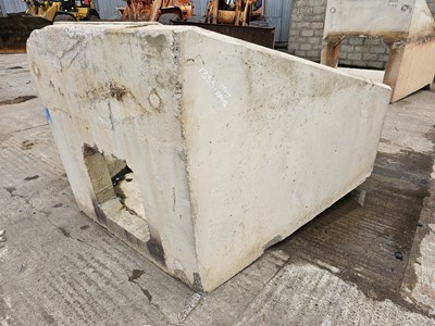 Lot 140cm x 150cm x 200cm Headwall (60cm x 60cm Centre)