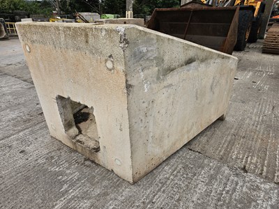 Lot 140cm x 150cm x 200cm Headwall (60cm x 60cm Centre)