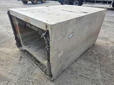 Lot 200cm x 140cm x 105cm Concrete Culvert (100cm x 60cm Inner)