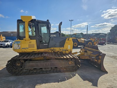 Lot 2006 Komatsu D41P-6 6 Way Pat Blade, A/C (EPA Compliant)