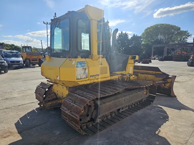 Lot 2006 Komatsu D41P-6 6 Way Pat Blade, A/C (EPA Compliant)