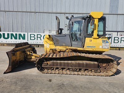 Lot 2006 Komatsu D41P-6 6 Way Pat Blade, A/C (EPA Compliant)