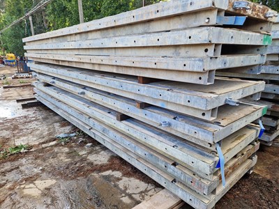 Lot 600cm x 125cm Mills Pano Horizontal Formwork Platform (8 of)