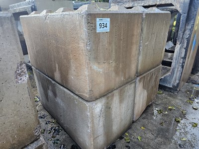 Lot 1600mm x 800mm x 800mm Concrete Lego Block (4 of)