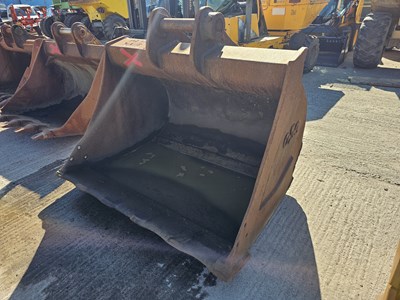 Lot MKL 68" Digging Bucket 90mm Pin to suit 30 Ton Excavator