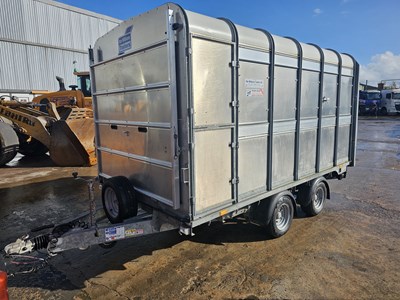 Lot 2016 Ifor Williams DP120S 12'x6' Twin Axle Livestock Trailer, Segregation Door