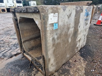 Lot 349 - 140cm x 140cm x 200cm Concrete Culvert, 100cm x 100cm Centre