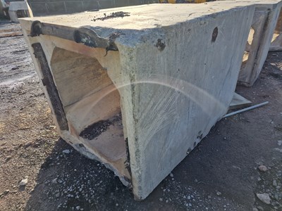 Lot 350 - 140cm x 140cm x 200cm Concrete Culvert, 100cm x 100cm Centre