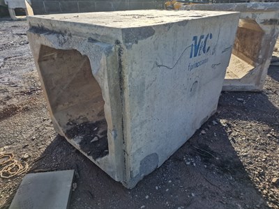 Lot 351 - 140cm x 140cm x 200cm Concrete Culvert, 100cm x 100cm Centre