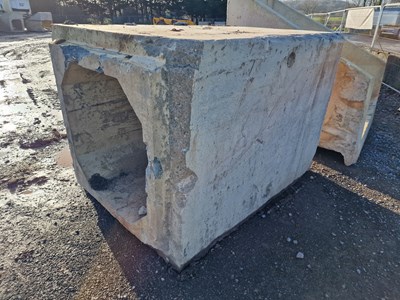 Lot 348 - 140cm x 140cm x 200cm Concrete Culvert, 100cm x 100cm Centre