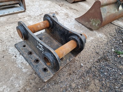 Lot 301 - Head Stock 60mm Pin to suit Kubota/Volvo 8 Ton Excavator