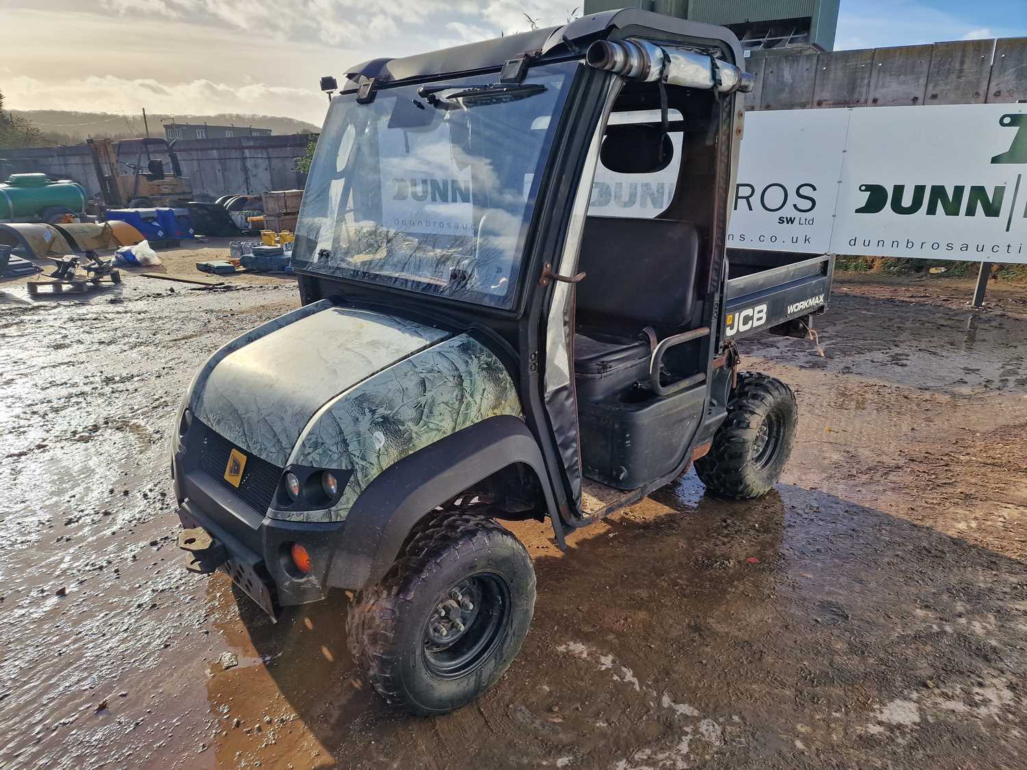 Lot 34 - 2011 JCB Workmax 800D 4WD Diesel Utility