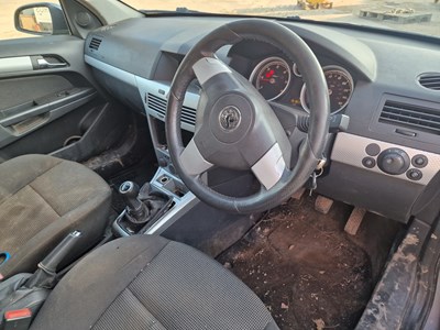 Lot 38 - 2006 Vauxhall Astra 1.7 Sportive CDTi 6 Speed Van, A/C (Category N Insurance Loss)