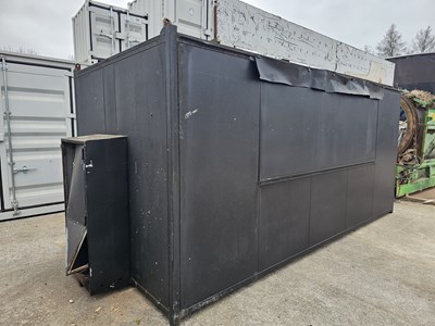 Lot 16' x 8' Catering Unit