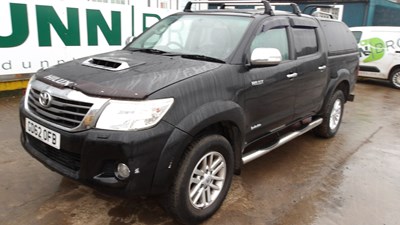 Lot 2013 Toyota Hilux Invincible D-4D 4WD 5 Speed Crew Cab Pick Up, Reverse Cameras, Sat Nav, Bluetooth, Cruise Control, A/C (NO VAT)