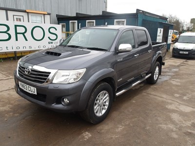 Lot 2013 Toyota Hilux Invincible D-4D,4WD ,Double Cab, 3.0, 5 Speed ,Blue Tooth , Reversing Camera ,A/C