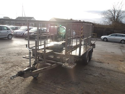 Lot Indespension 3.5 ton Twin Axle Plant Trailer, Ramps, Track Box