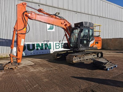 Lot 2022 Hitachi Zaxis 130-LCN-7, 700mm Tracks, Piped, Quick Hitch, 3 Way Camera, Boxing Ring, Anti Vandal Guards, A/C