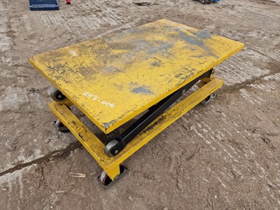 Lot 232 - Mobile Scissor Lift Working Platform