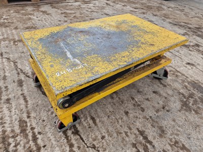 Lot 233 - Mobile Scissor Lift Working Platform