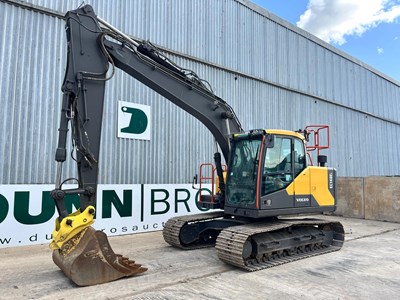 Lot 57 - 2020 Volvo EC140EL, 700MM Steel Tracks, Hydraulic Quick Hitch, Piped, Aux, Camera System, LED Lights, Boxing Ring, 4Ft Digging Bucket