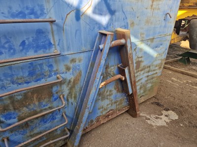 Lot 566 - RORO Skip to suit 7.5Ton Hook Loader Lorry (Includes Contents)