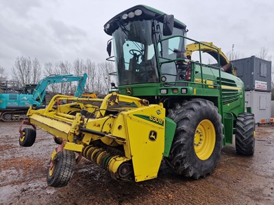 Lot 108 - 2009 John Deere 7350 Self Propelled Forage Harvester, 630B Header, PUH, A/C