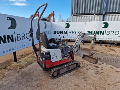 Lot 255 - 2010 Takeuchi TB108 Rubber Tracks, Blade, Offset, Piped, Expanding Undercarriage, Folding Roll Bar, 30", 24", 18", 12" Bucket