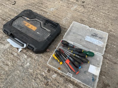 Lot 121 - UNRESERVED - Drill Bit & Screwdrivers