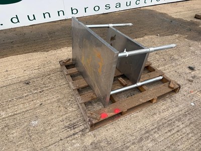 Lot 136 - UNRESERVED - Stainless Steel Work Bench