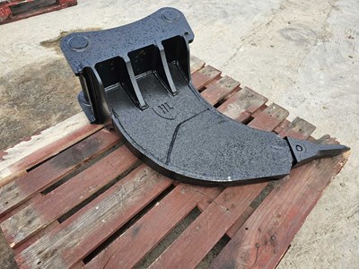 Lot 41 - Unused Ripper On 65MM Pin to Suit 13 Ton excavator