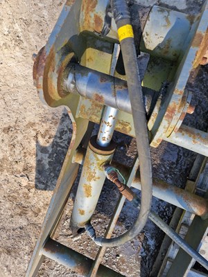 Lot Hydraulic Grab to suit Wheeled Loader Bucket