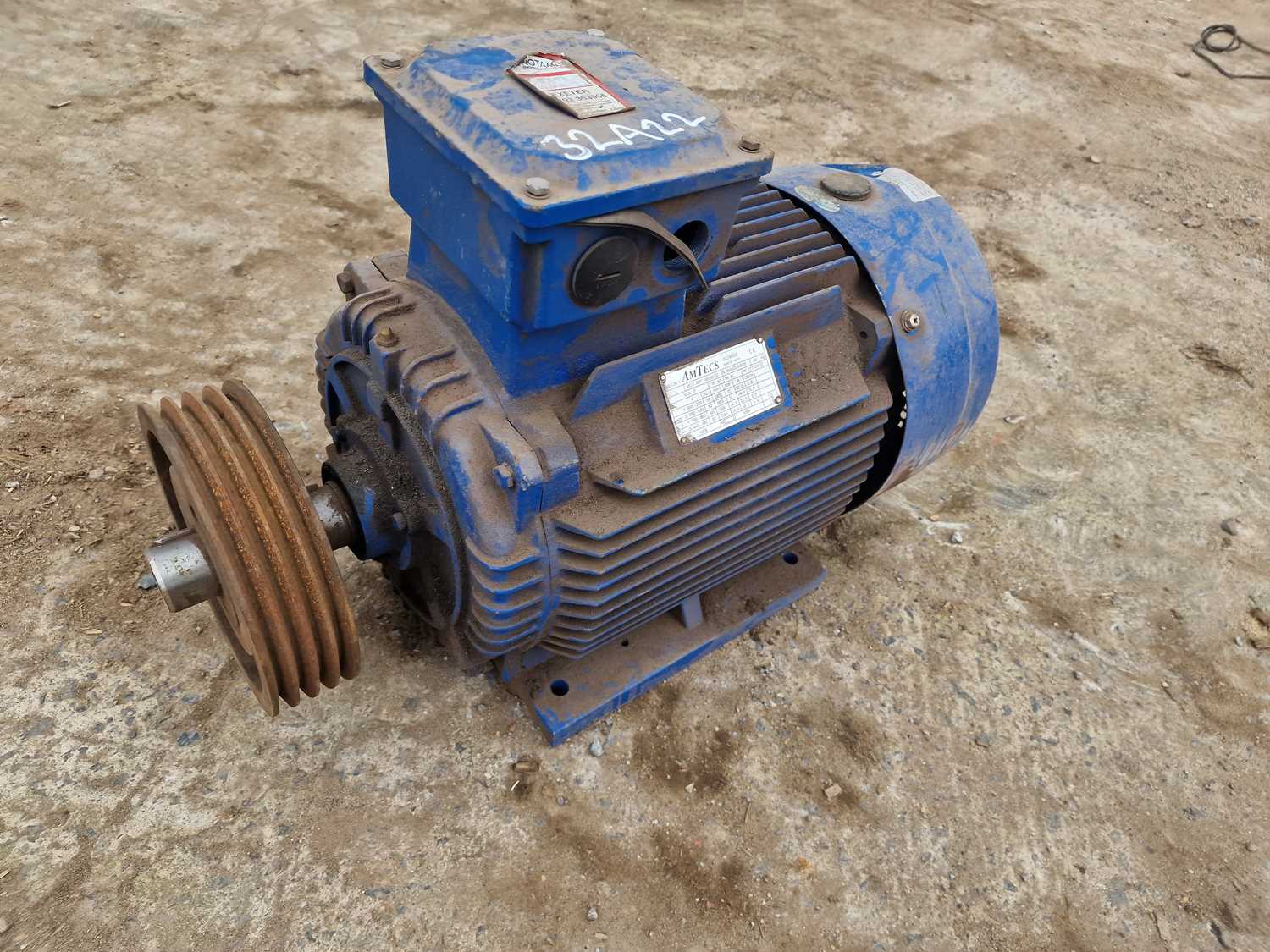 Lot AmTecs 400Volt Motor