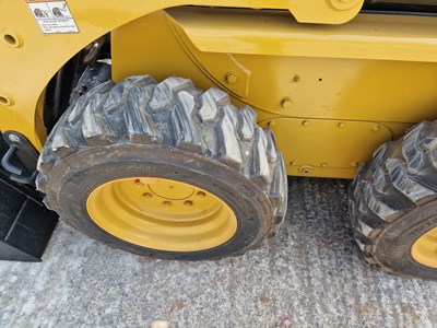 Lot 2012 CAT 216B3 Skidsteer Loader, Piped, Bucket