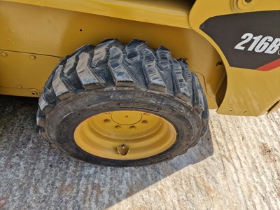 Lot 2012 CAT 216B3 Skidsteer Loader, Piped, Bucket