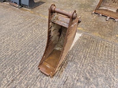 Lot 11" Digging Bucket 45mm Pin to suit 4-6 Ton Excavator