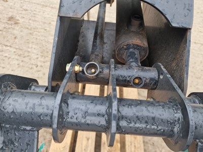 Lot Unused Haner HWG100 Hydraulic Rotating Log Grab to suit Crane