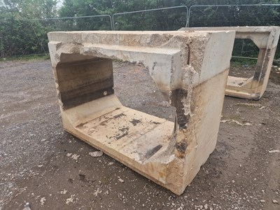 Lot 200cm x 100cm x 145cm Concrete Culvert, 160cm x 100cm Inner, 3.5 Ton (BEING SOLD FROM IMAGES)