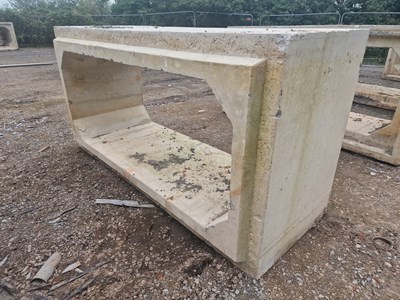 Lot 696 - 290cm x 100cm x 145cm Concrete Culvert, 250cm x 100cm Inner, 4.5 Ton