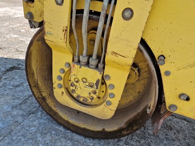Lot 2000 Bomag BW80ADH-2 Double Drum Vibrating Roller, Roll Bar, 800mm Drum