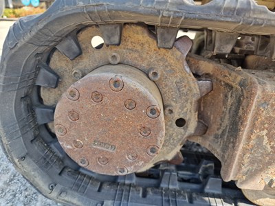 Lot 2018 Kubota K008-3 Rubber Tracks, Blade, Offset, Piped, Expanding Undercarriage, Roll Bar