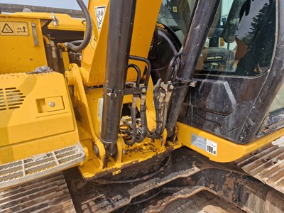 Lot 2015 JCB JS145LC, 700mm Steel Tracks, CV, Hill Hydraulic QH, Piped, Reverse Camera, A/C (EPA Compliant)