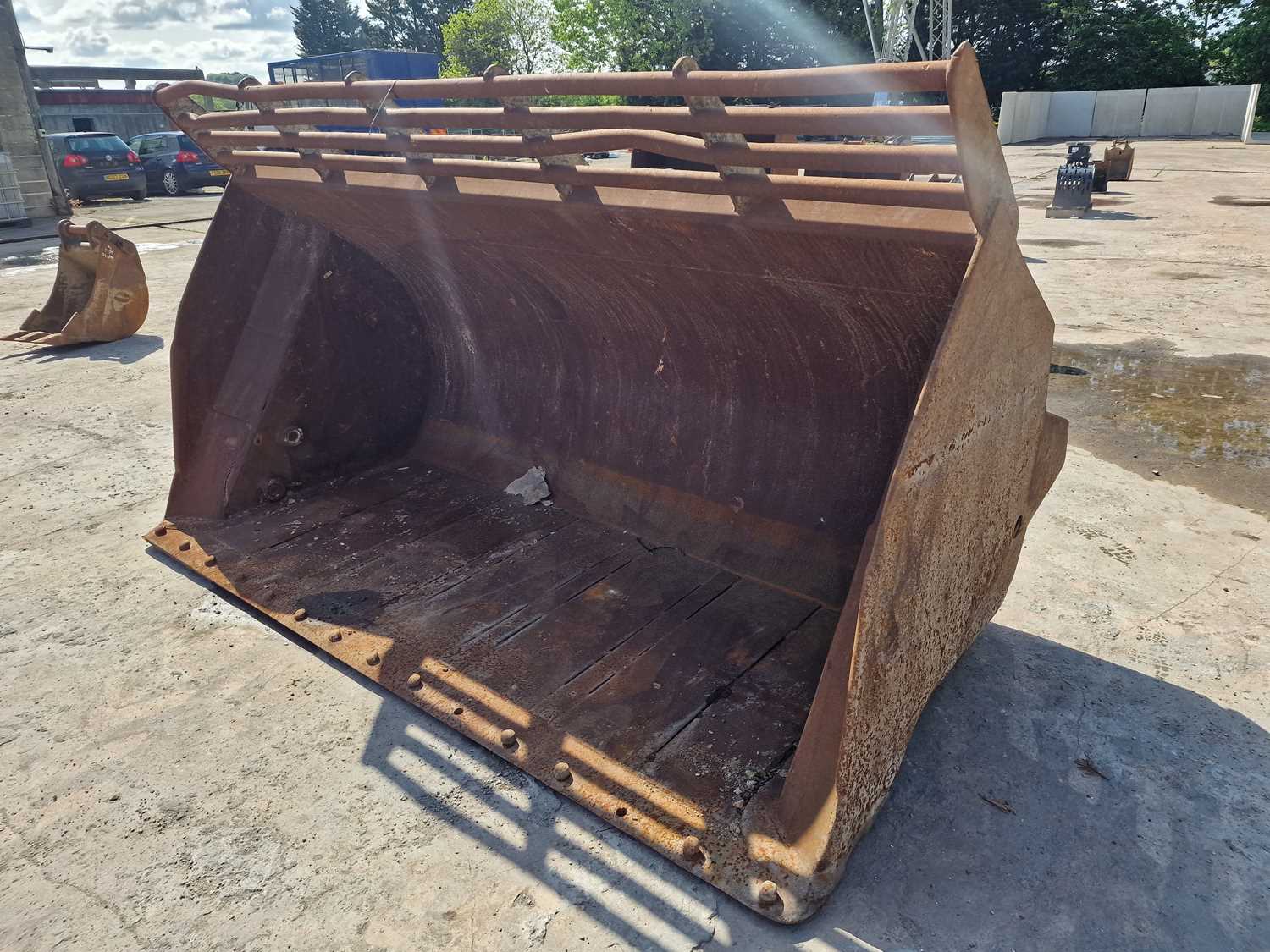 2016 Ulrich 116" Hi Tip Bucket to suit Volvo L110H