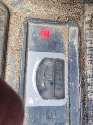Lot 2019 Hitachi ZX26U-6 Rubber Tracks, Blade, Offset, Whites Manual QH, Piped