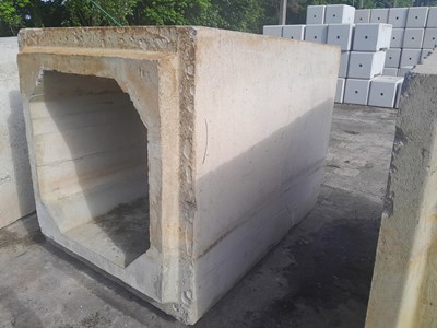 Lot 200cm x 140cm x 140cm Concrete Culvert, 100cm x 100cm Inner, 5.5 Ton