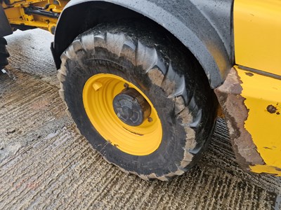 Lot 2014 JCB TM320S Agri, Turbo Powershift Articulated Telehandler, Pin & Cone Headstock, Joystick Controls, SRS, A/C