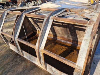 Lot 90" Hydraulic Grab Bucket to suit JCB Telehandler