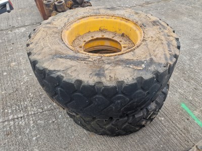 Lot 15.5R25 Tyre & Rim (2 of)