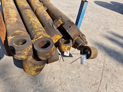 Lot CAT 330B Hoist Ram (4 of), Stick Ram (2 of), Bucket Ram (2 of)